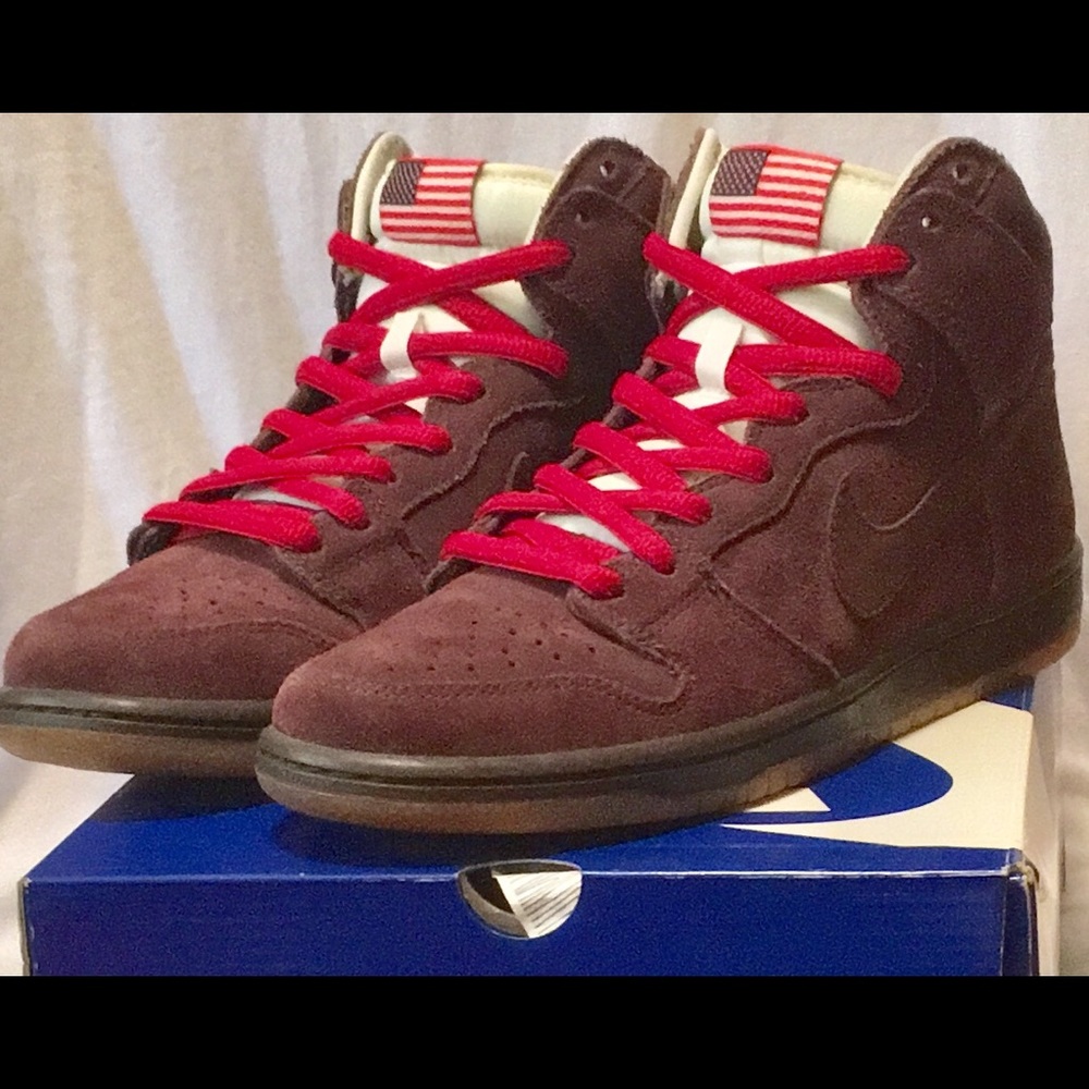 Nike SB Dunk High “Budweiser” in BOX  size 7.5